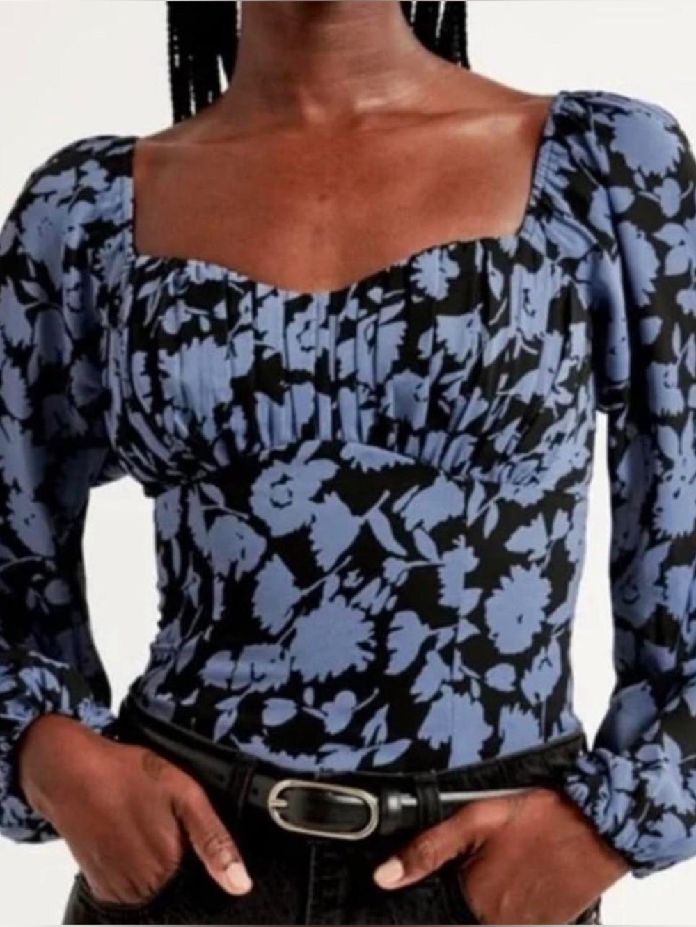 NWT Long-Sleeve Ruched Puff Sleeve Slim Top